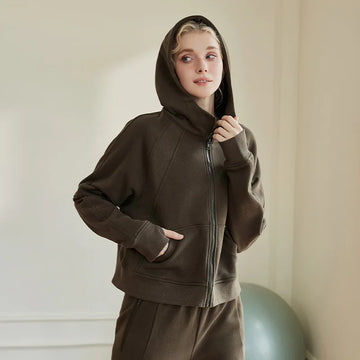 QUMOR Women Sport Jackets With Pockets Thumb Holes Scuba Full-Zip Hoodie Plush Oversized Top
